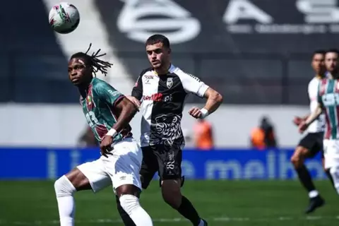 ريكورد: الزمالك يفاوض مهاجم إستريلا البرتغالي